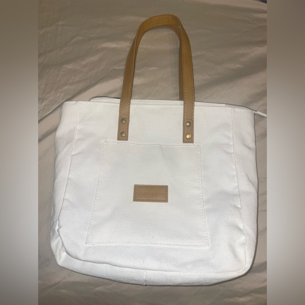 Cozy Earth white tote